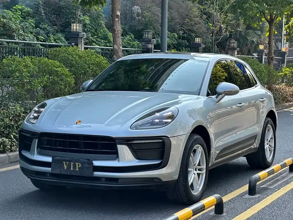 Porsche Macan — фото 1