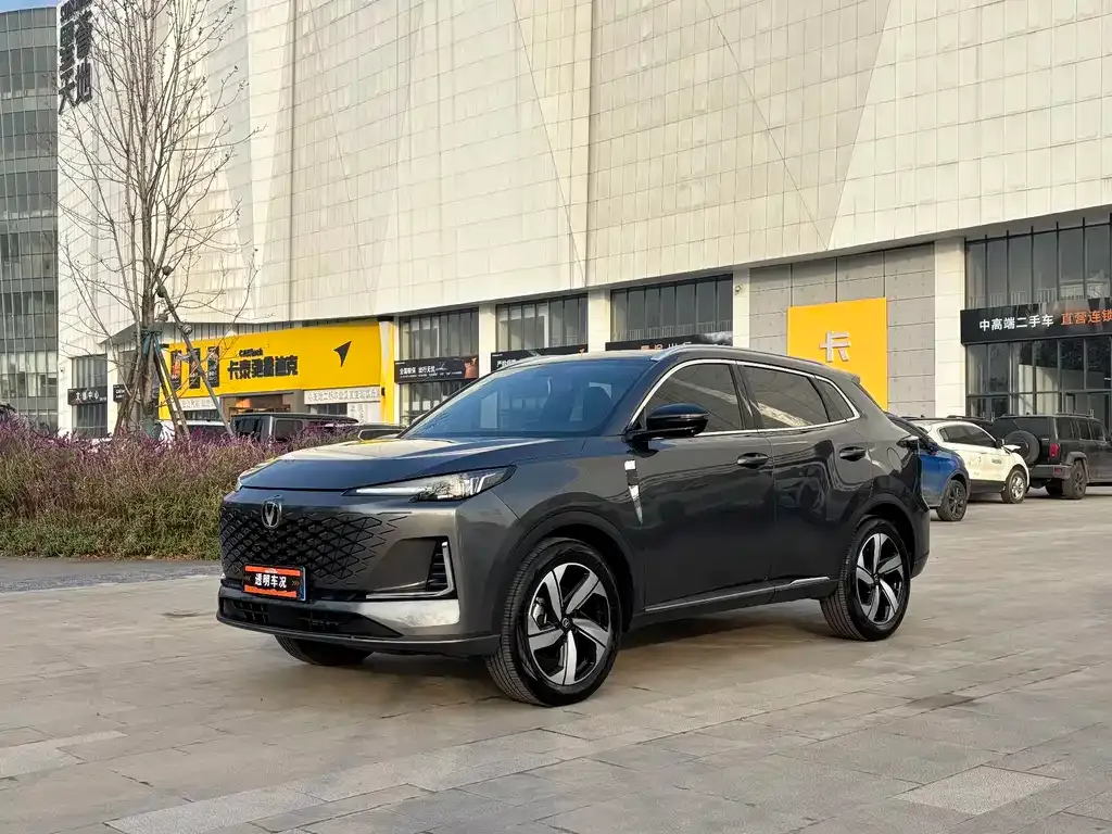 Changan CS55PLUS — фото 1