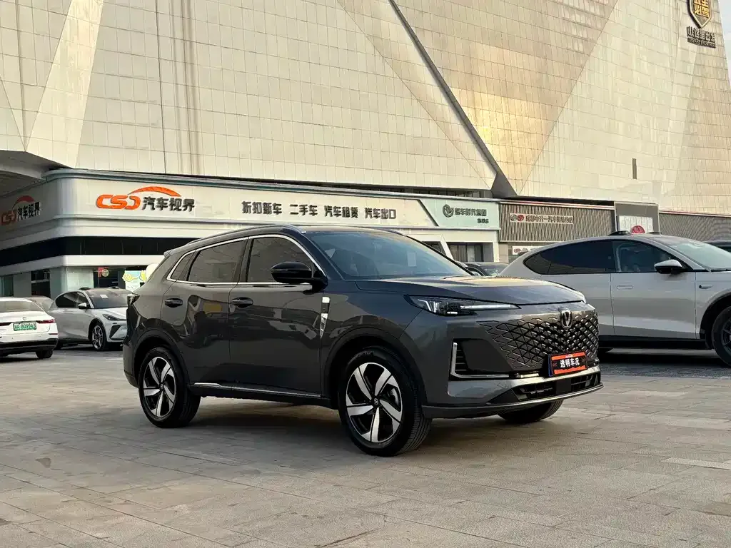 Changan CS55PLUS — фото 3