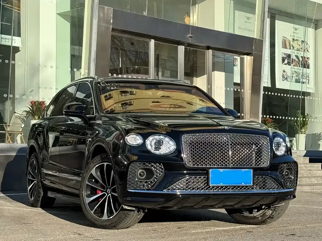 Bentley Bentayga — фото 8