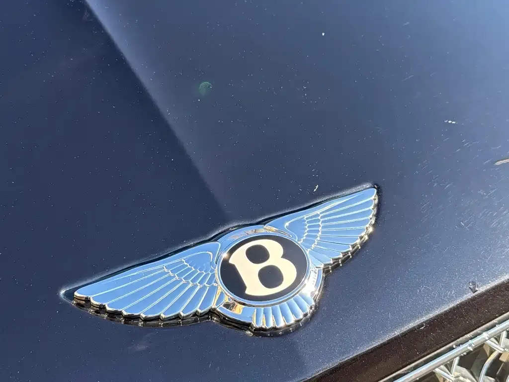 Bentley Bentayga — фото 2
