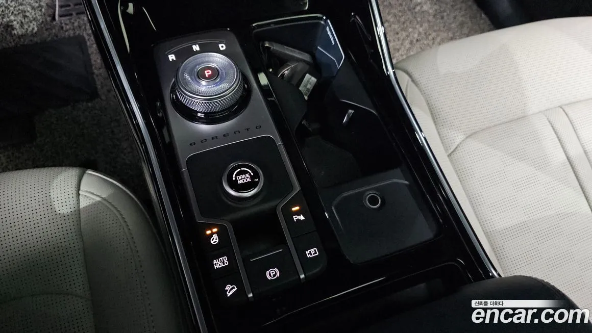 Kia Sorento — фото 9