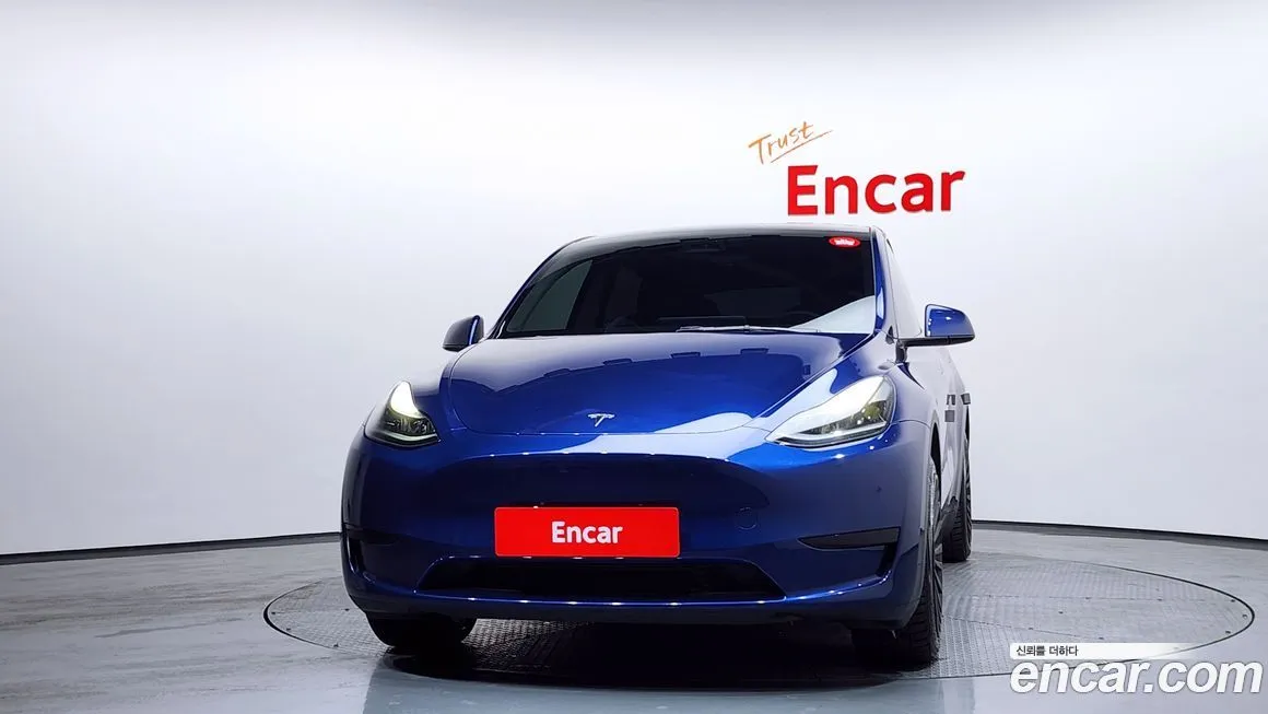 Tesla Model Y — фото 2
