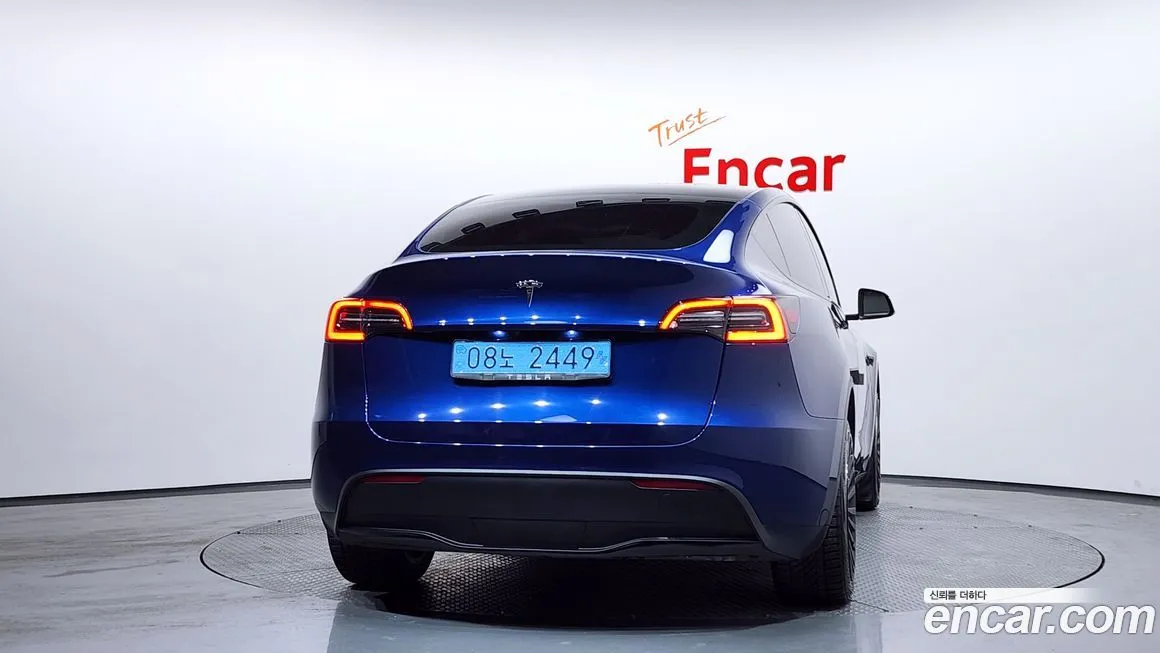 Tesla Model Y — фото 4