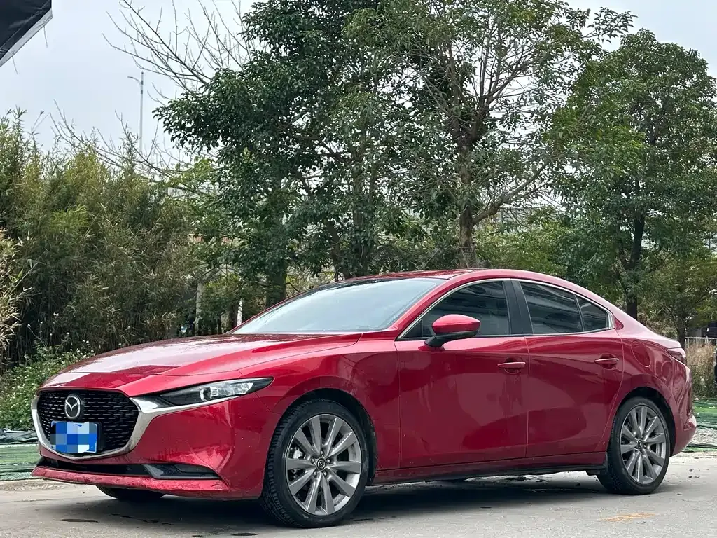 Mazda 3 Axela — фото 1
