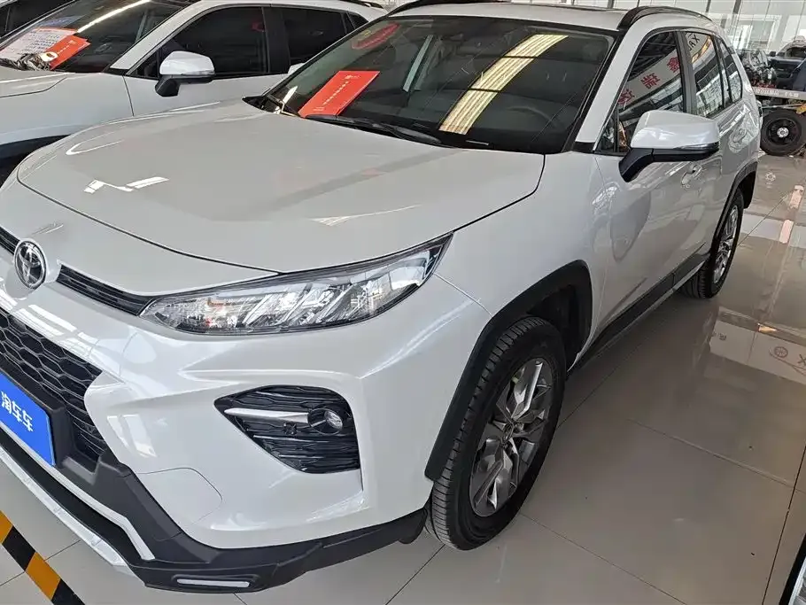 Toyota Wildlander — фото 1