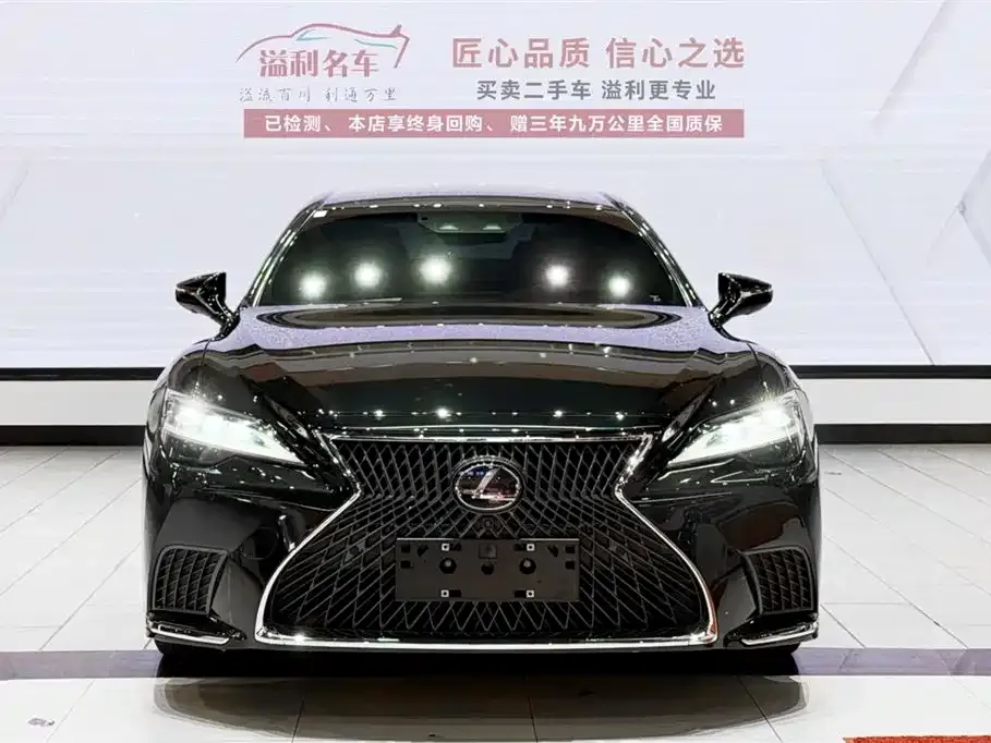 Lexus LS — фото 10