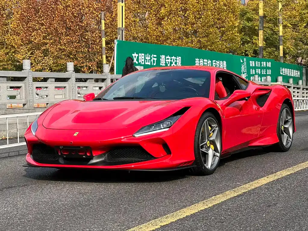 Ferrari F8 — фото 1