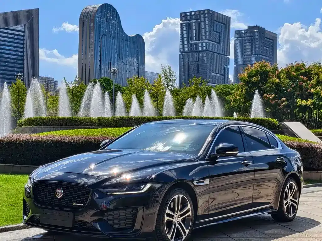 Jaguar XEL — фото 1