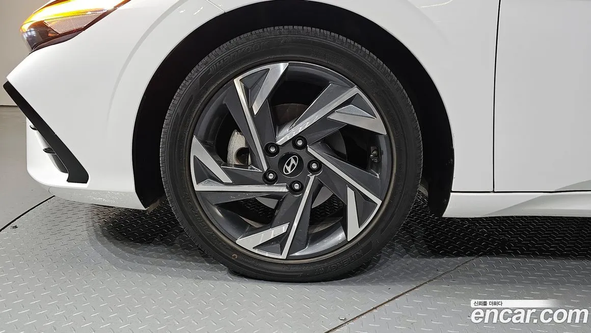 Hyundai AVANTE — фото 7