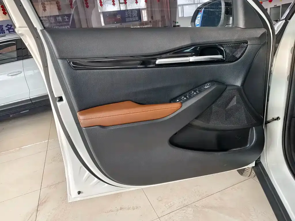 Kia KX3 — фото 9