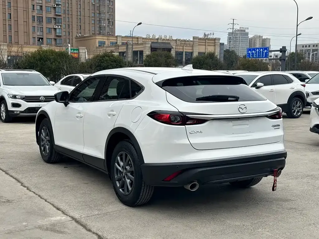 Mazda CX-4 — фото 7