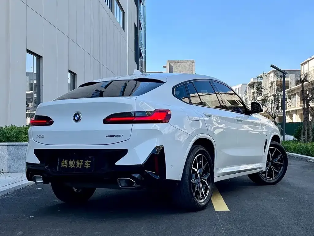BMW X4 — фото 3