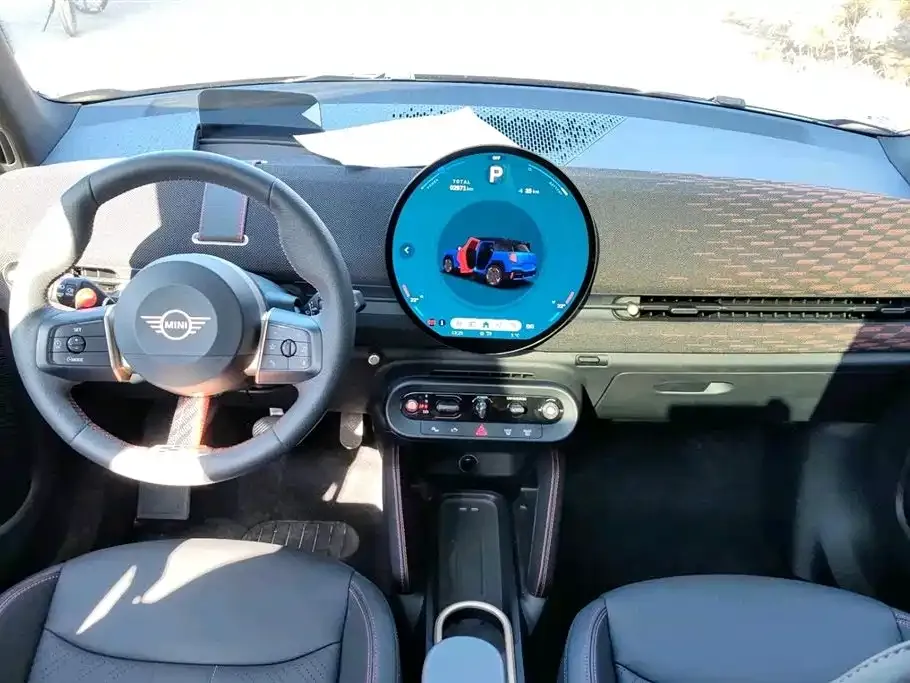 MINI Aceman JCW Electric — фото 2