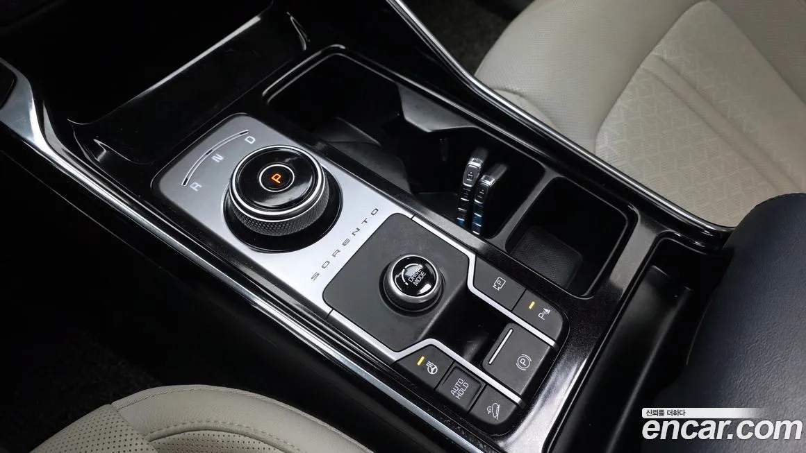 Kia Sorento — фото 9