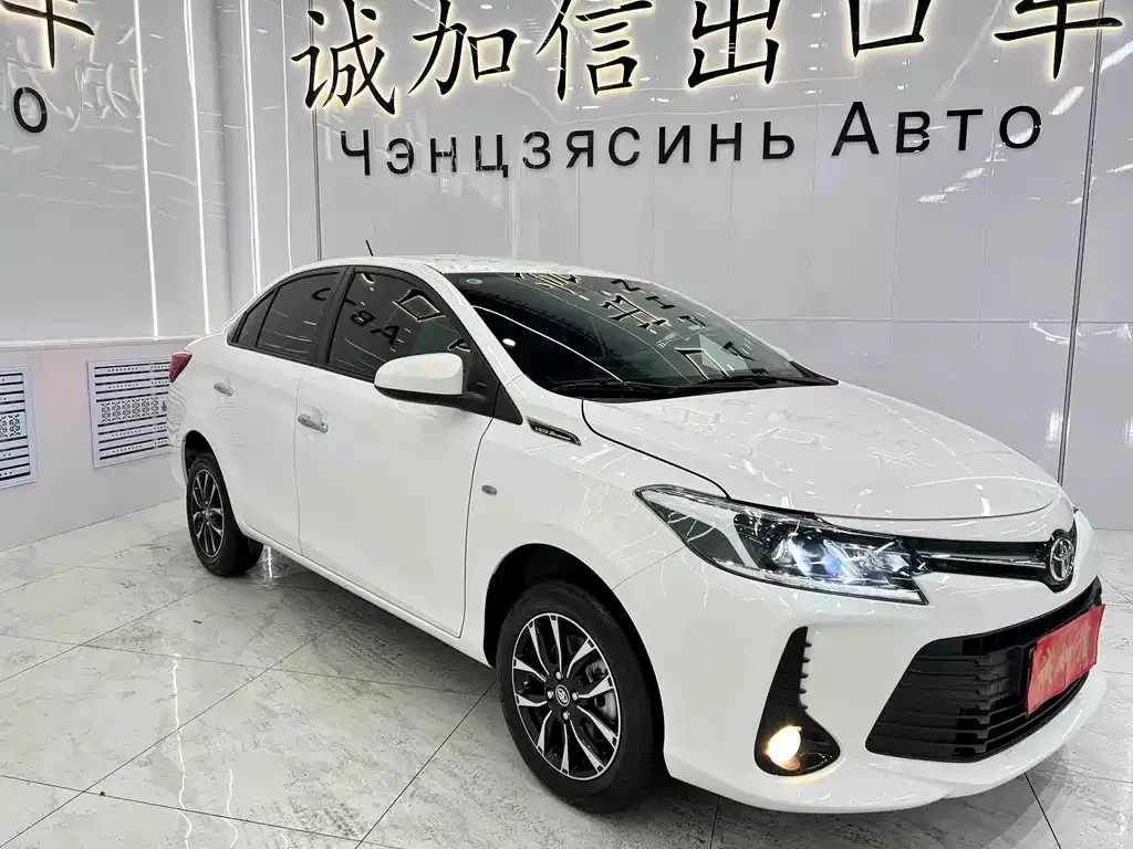Toyota Vios — фото 10