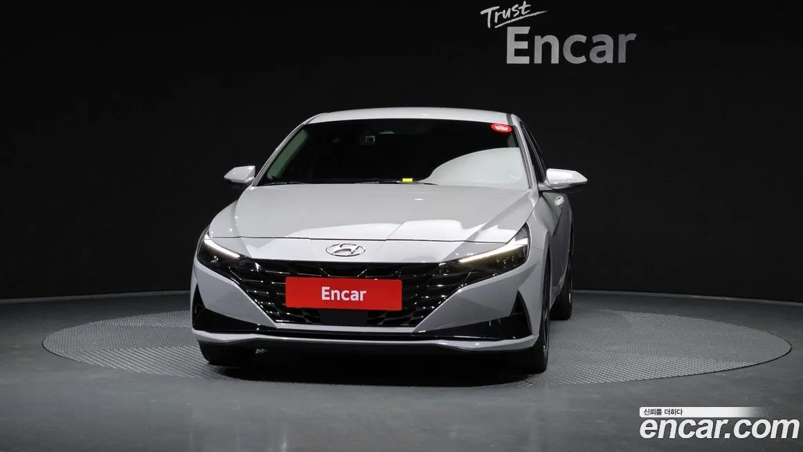 Hyundai AVANTE — фото 3