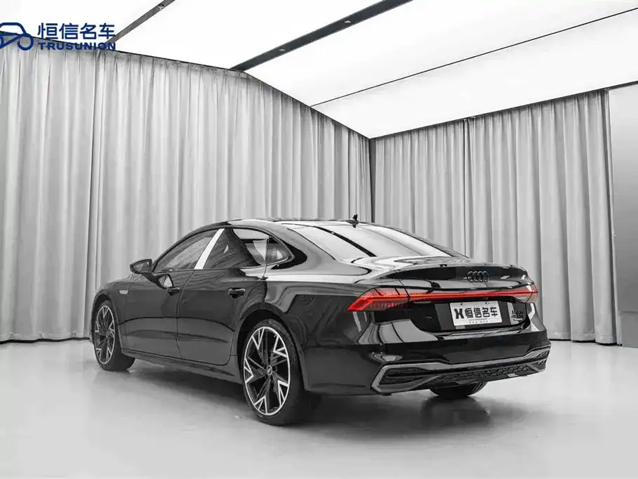 Audi A7L — фото 4