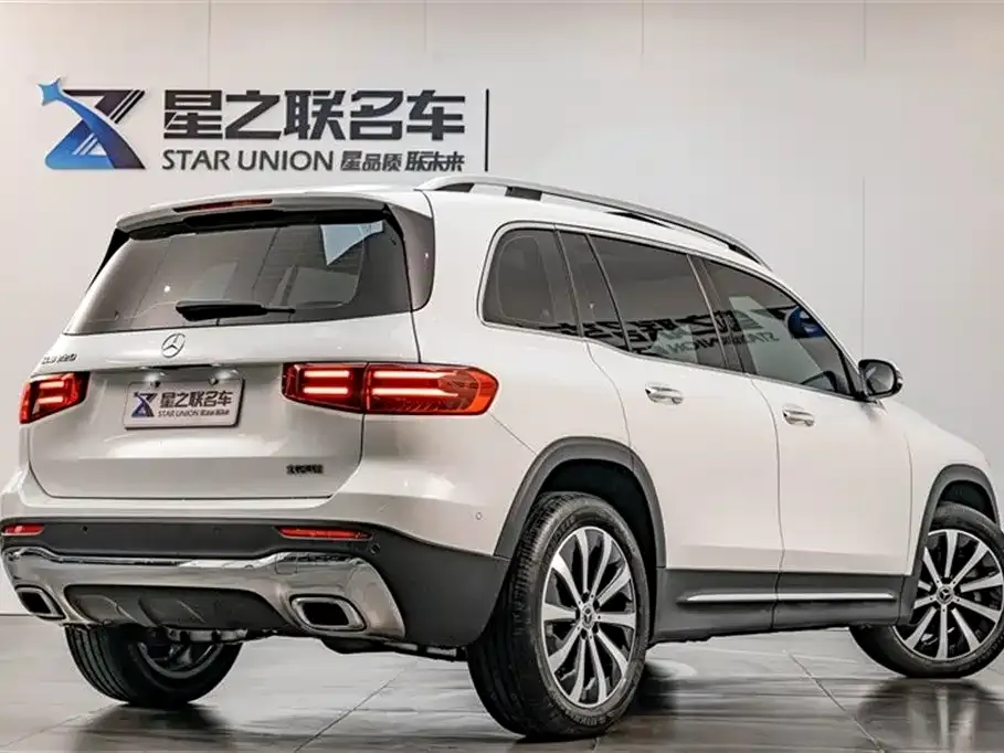 Mercedes-Benz GLB — фото 4