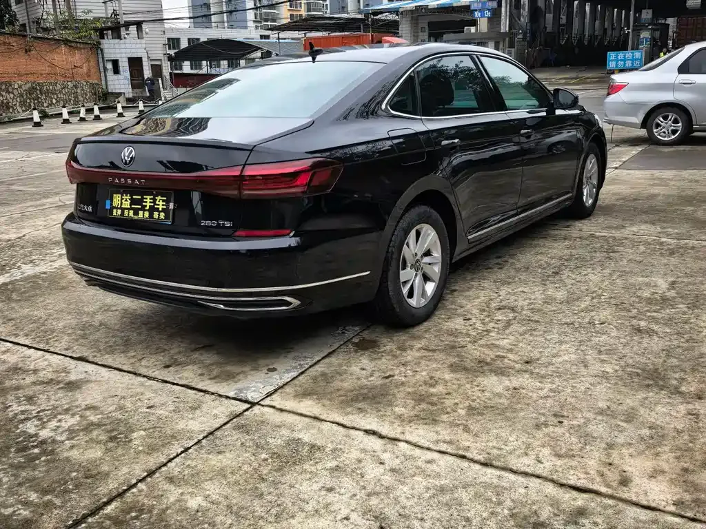 Volkswagen Passat — фото 3