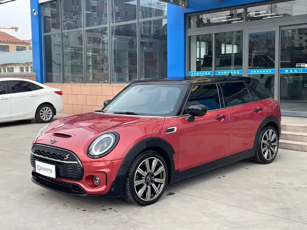 MINI Clubman — фото 1