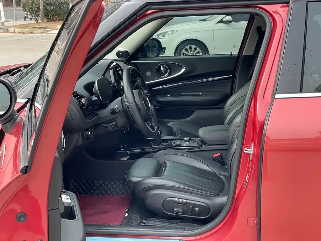 MINI Clubman — фото 7