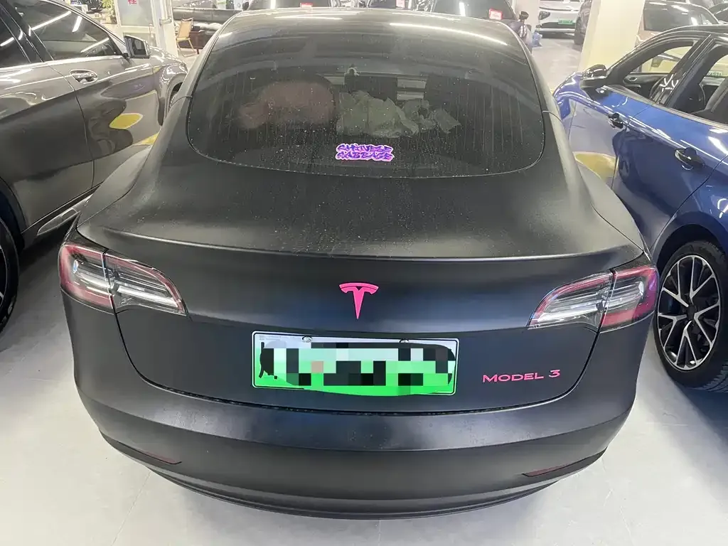 Tesla Model 3 — фото 9