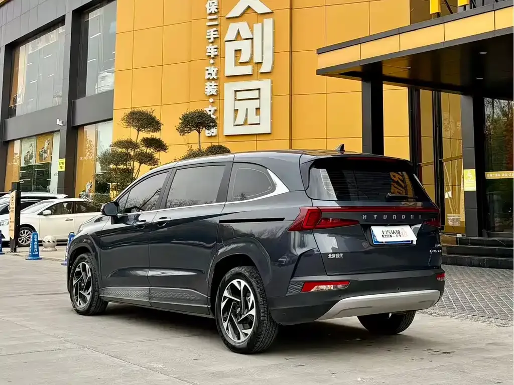 Hyundai Custo — фото 5