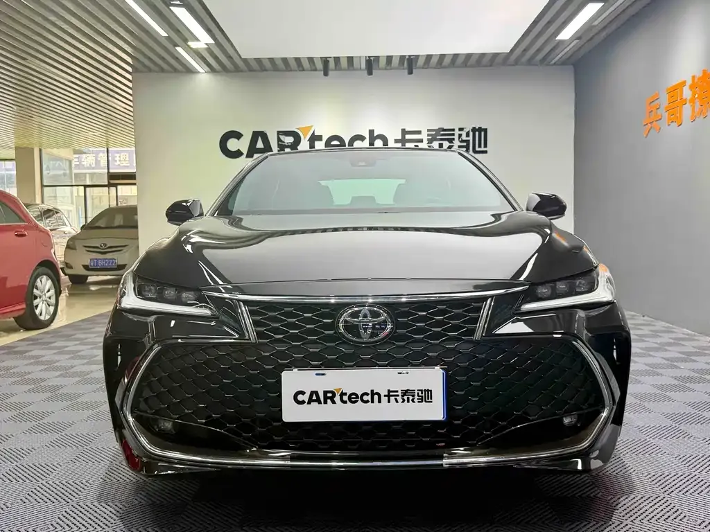 Toyota Avalon — фото 10