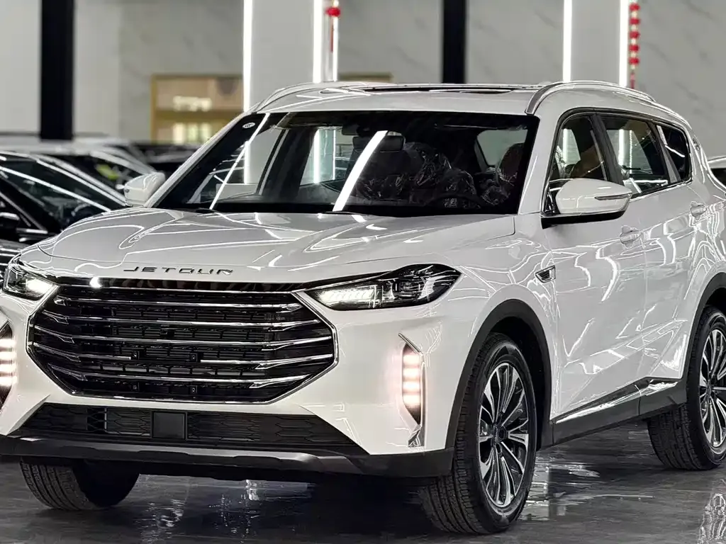 Jetour X70 PLUS — фото 1