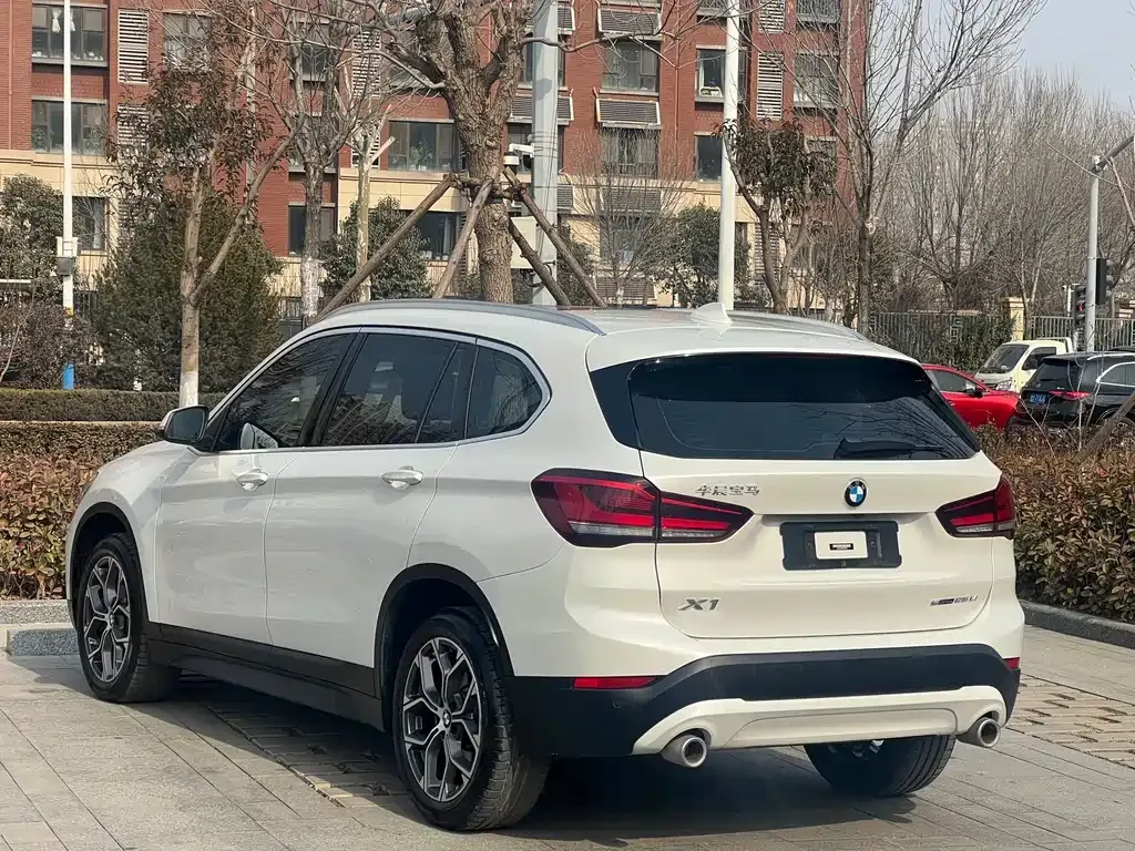 BMW X1 — фото 6