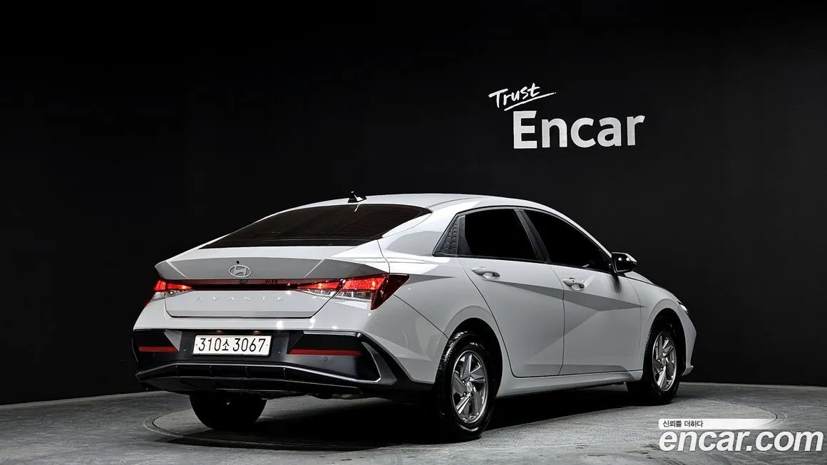 Hyundai AVANTE — фото 2