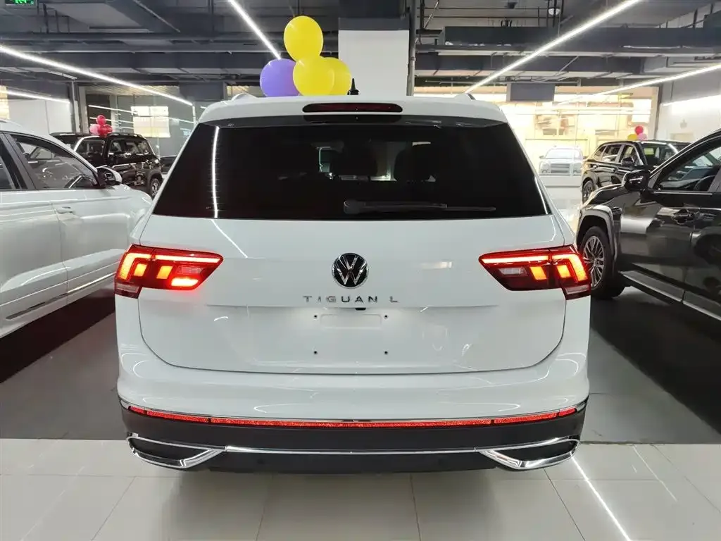 Volkswagen Tiguan L — фото 5