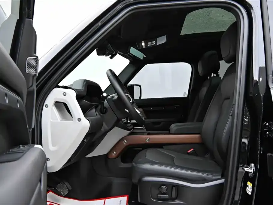 Land Rover Defender — фото 2