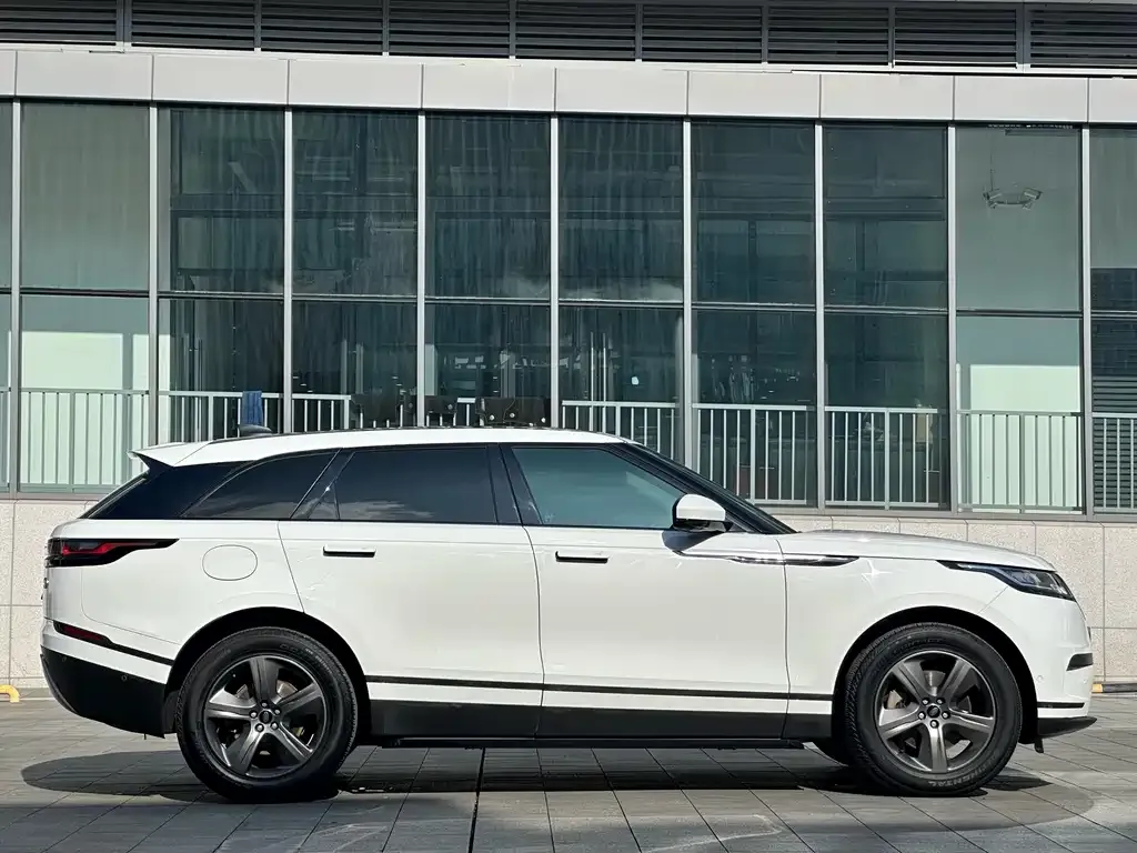 Land Rover Velar — фото 9