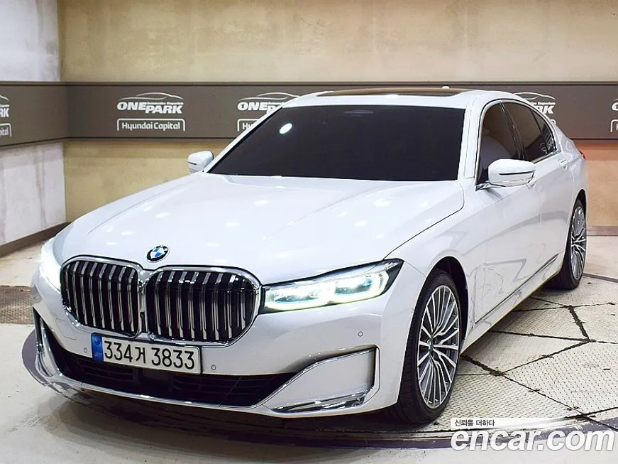 BMW 7-Series — фото 1