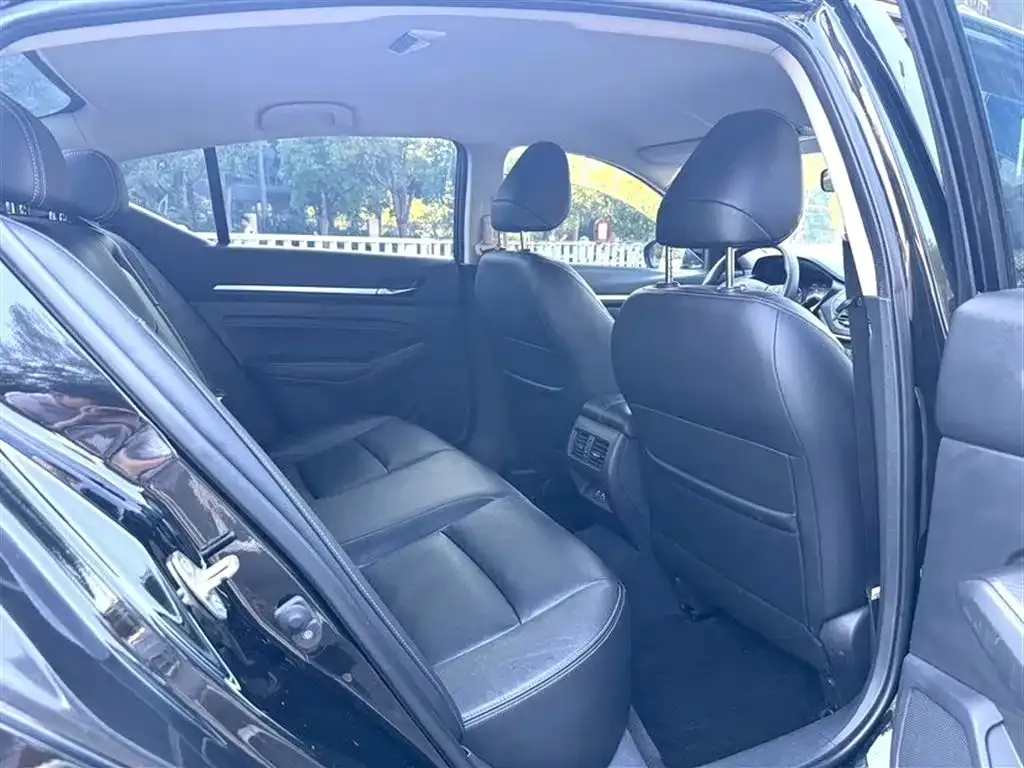 Nissan Teana — фото 2