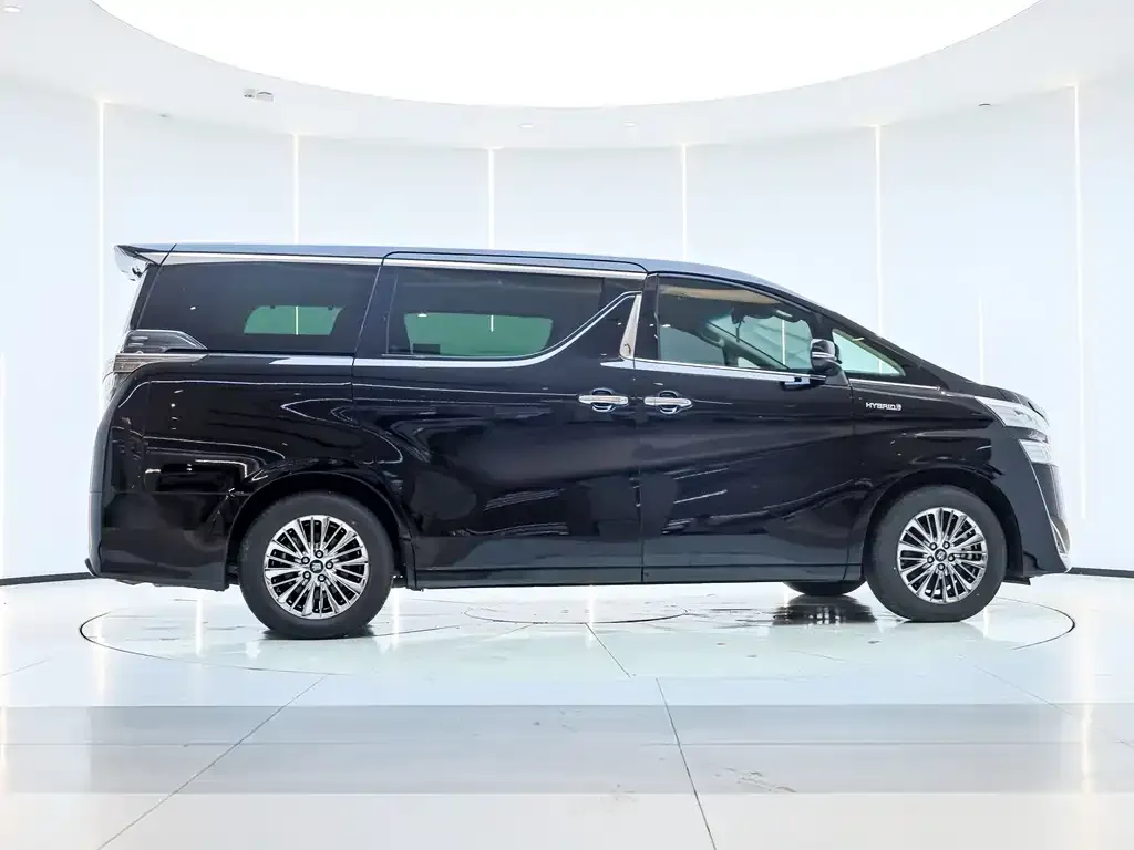 Toyota Vellfire — фото 6