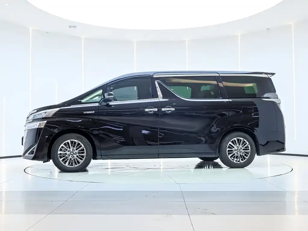 Toyota Vellfire — фото 7