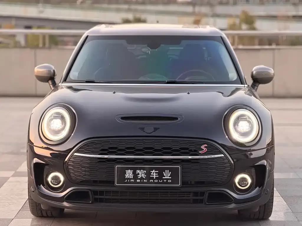 MINI Clubman — фото 9