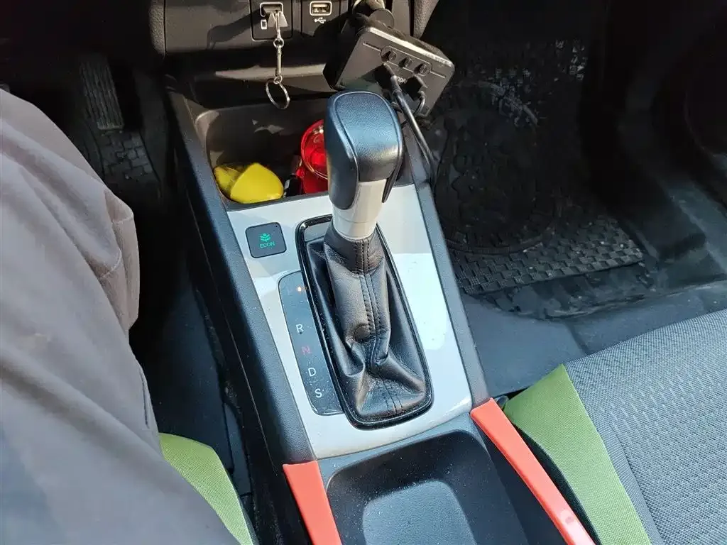 Honda Fit — фото 10