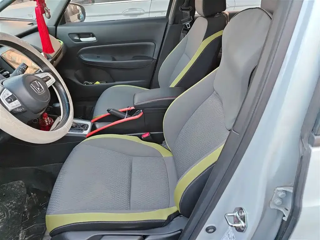 Honda Fit — фото 5