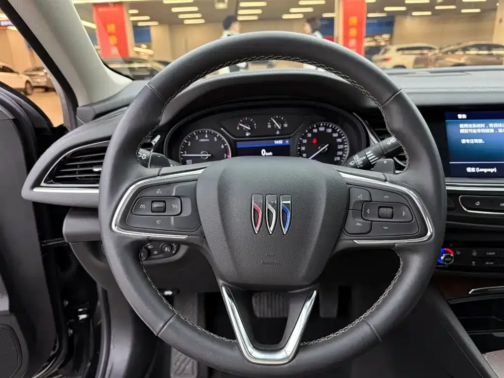 Buick Regal — фото 8