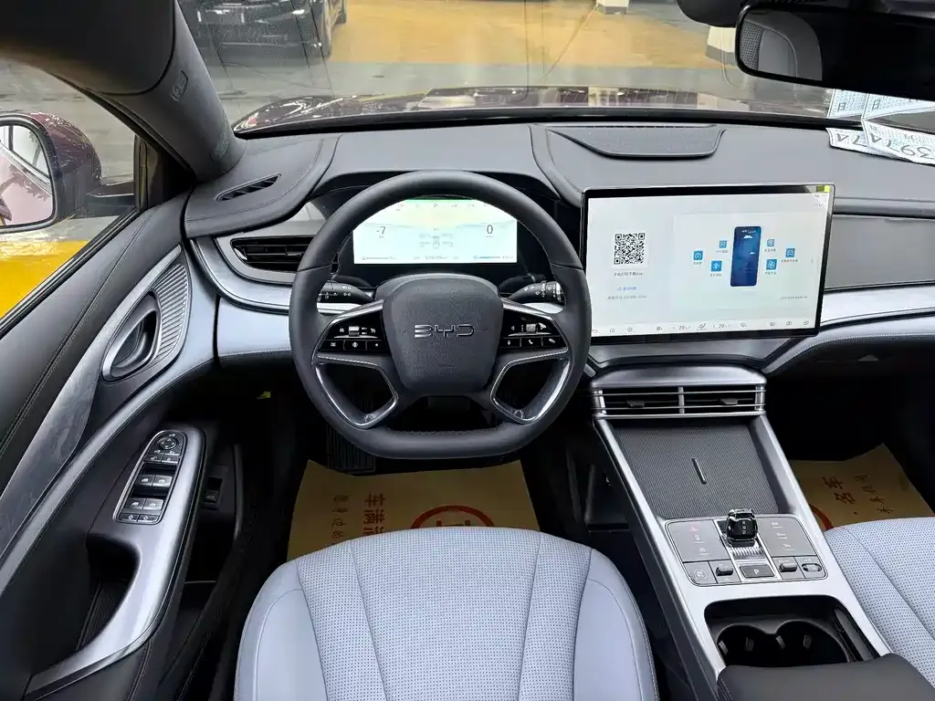 BYD Seal — фото 8