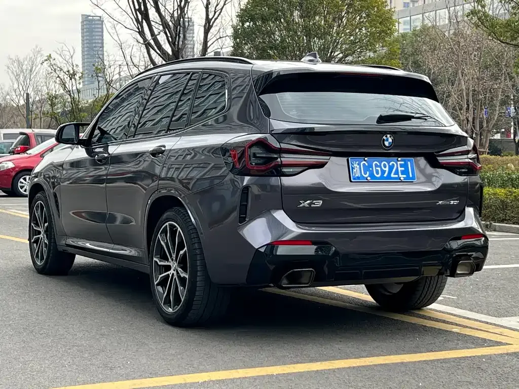 BMW X3 — фото 10