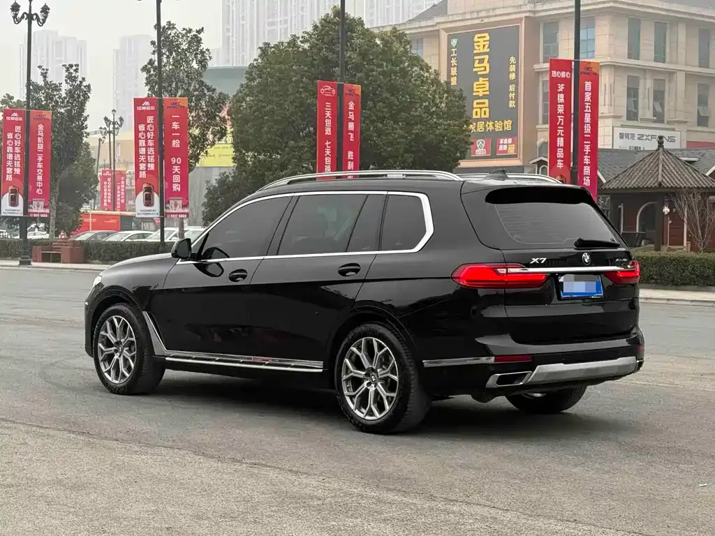 BMW X7 — фото 5