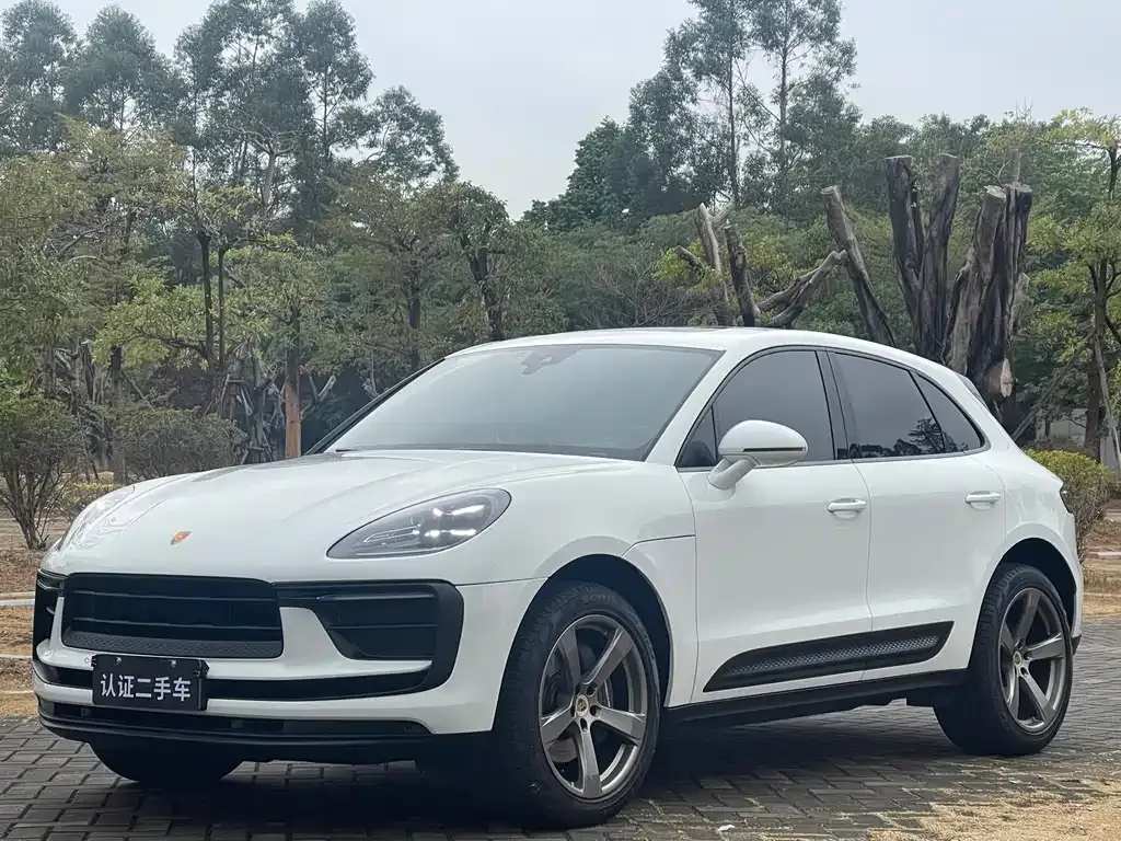 Porsche Macan — фото 1