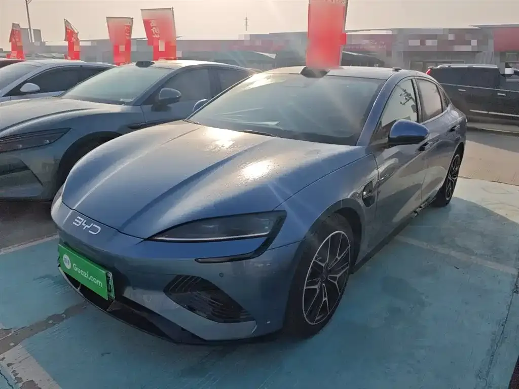 BYD Seal — фото 1
