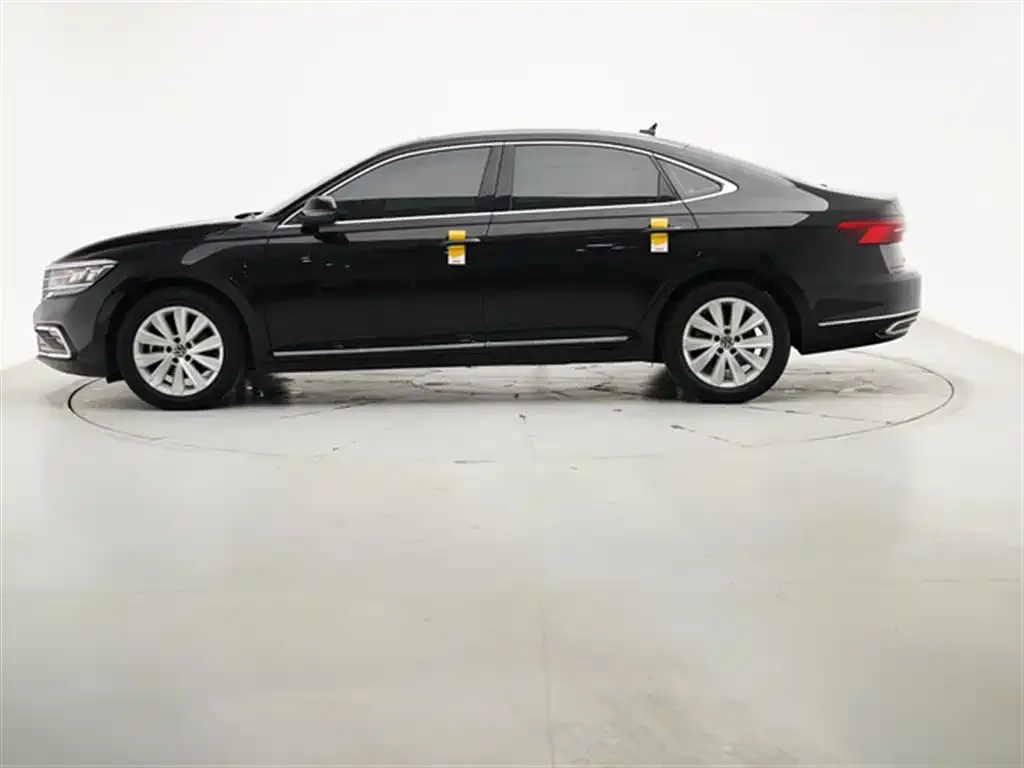 Volkswagen Passat — фото 3
