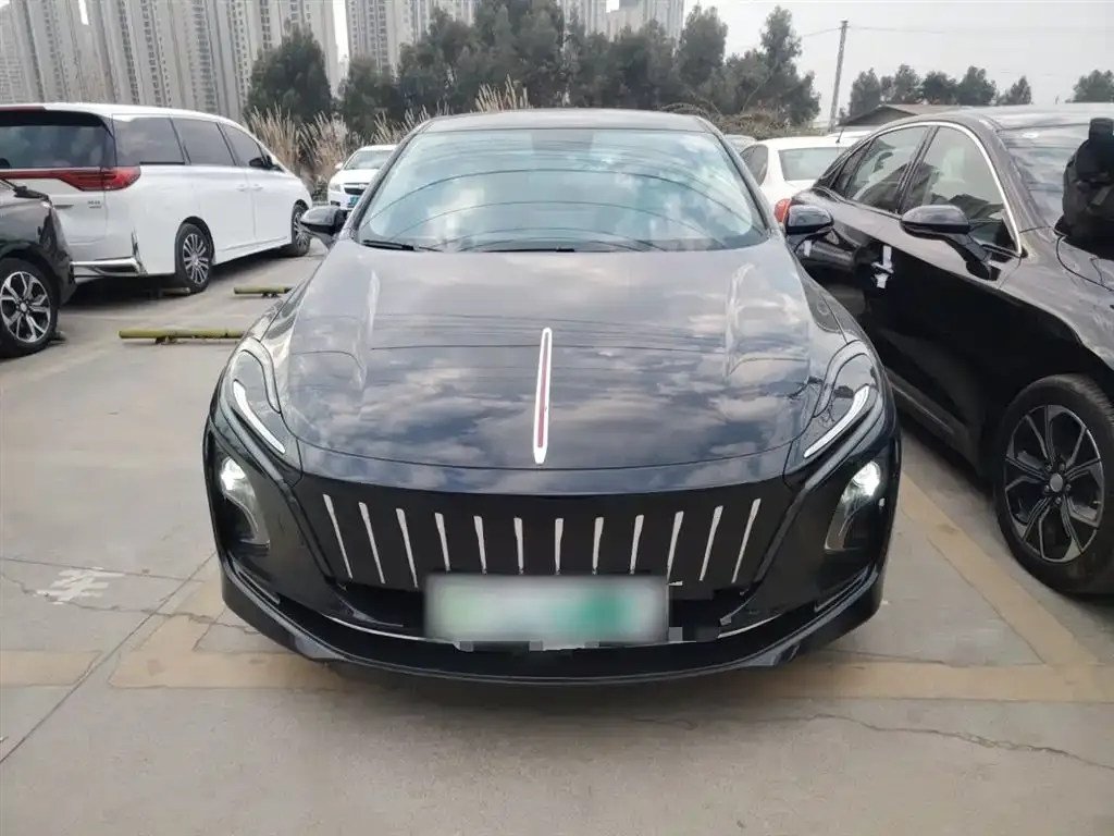 Hongqi E-QM5 — фото 8